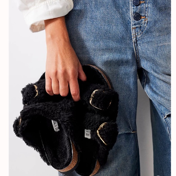 Women's Arizona Big Buckle Sandal Teddy Black size 39 US 8 - 8.5 women - Picture 4 of 16